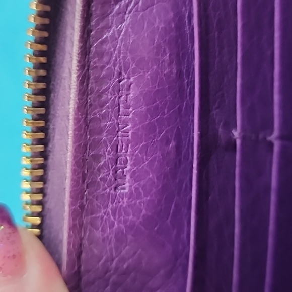 Prada Logo Zip Around Purple wallet - Picture 12 of 16